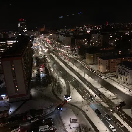 Daire Hanza Tower, Less Is 15th Basen Sauna